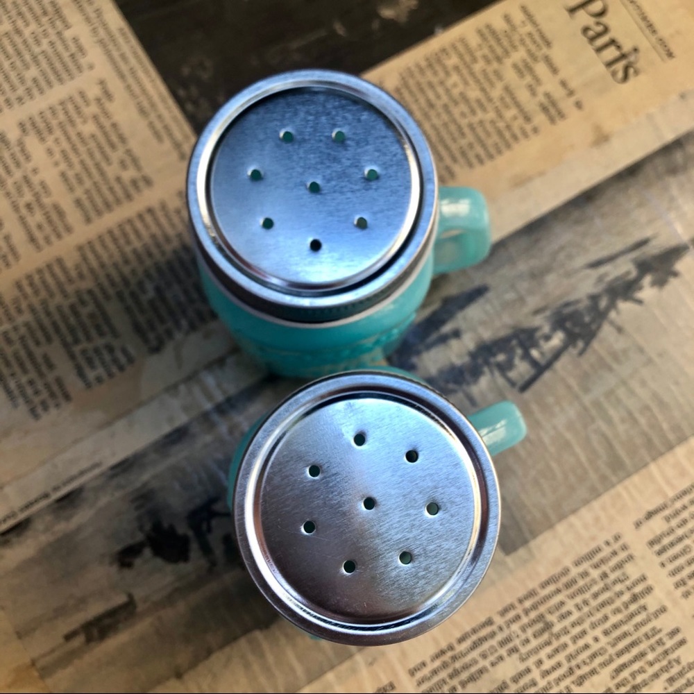 MASON CRAFT SET OF 2 SALT PEPPER SHAKER MILK GLASS - Picture 9 of 16